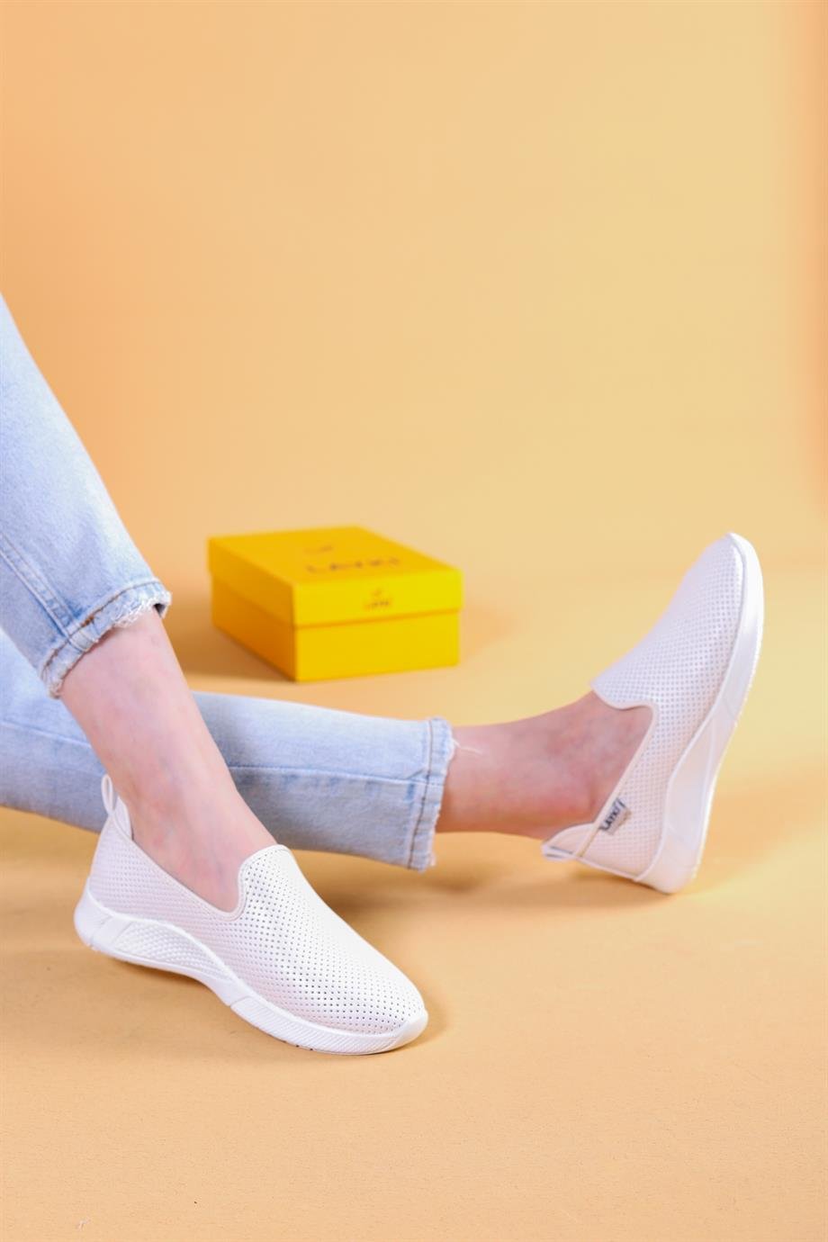 Ciragio Beyaz Renkli Kadın Klasik Yazlık Günlük Ayakkabı