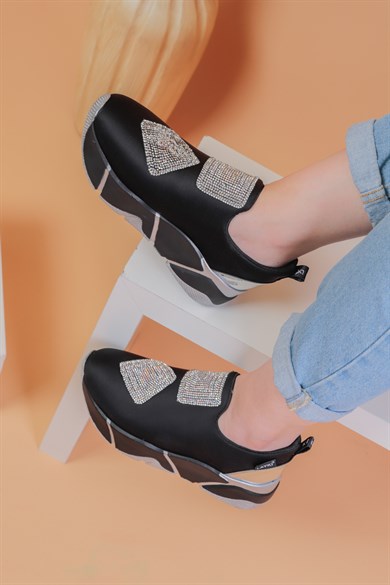 İmmobile Gümüş Renkli Önü Parlak Taşlı Paraşüt Kumaş Lux Kadın Spor Ayakkabı 