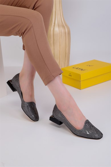 022011410000002LAYKİKısa TopukluAlves Platin Renkli Desenli Lux Kısa Topuklu Ayakkabı 