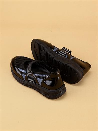 LYDIE Hafif ve Kaymaz Tabanlı Günlük Siyah Spor Ayakkabı