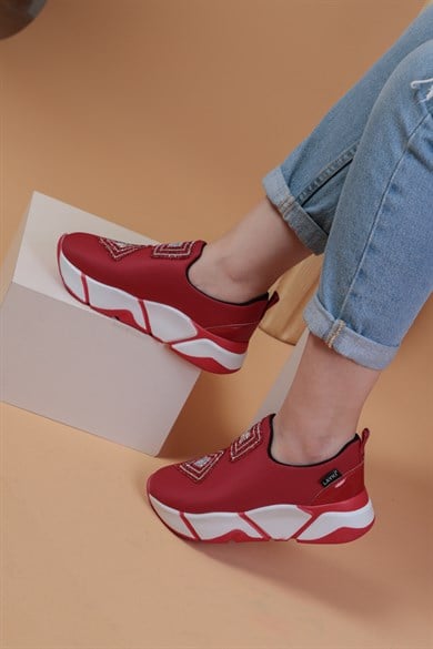 İmmobile Kırmızı Renkli Önü Parlak Taşlı Paraşüt Kumaş Lux Kadın Spor Ayakkabı 