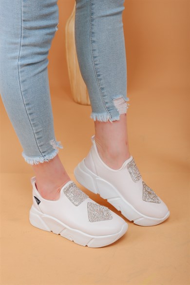 İmmobile Beyaz Renkli Önü Parlak Taşlı Paraşüt Kumaş Lux Kadın Spor Ayakkabı 