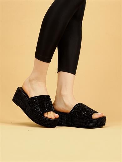 LUXLORA Işıltılı Taş Detaylı Siyah Kadın Platform Terlik