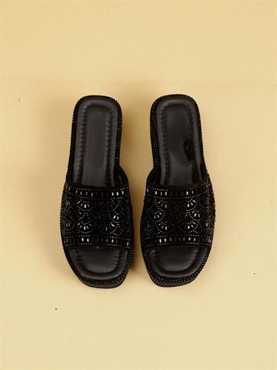 LUXLORA Işıltılı Taş Detaylı Siyah Kadın Platform Terlik