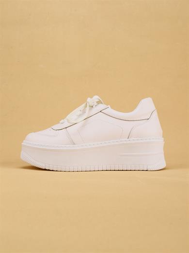 SKAYA Yüksek Tabanlı Şık ve Rahat Günlük Kadın Kalın Taban Beyaz Sneaker