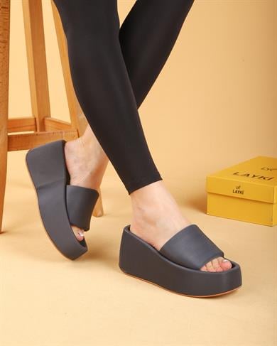 Volga Renkli Yüksek Taban Lüx Terlik 8 CM