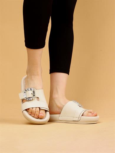 Vera Bej Renkli Hakiki Deri Tokalı Kalın Taban Lüx Terlik