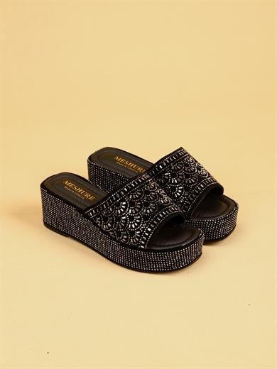 LUXLORA Işıltılı Taş Detaylı Platin Kadın Platform Terlik