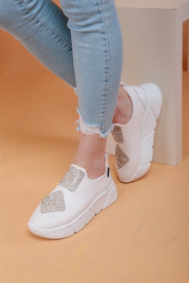 İmmobile Beyaz Renkli Önü Parlak Taşlı Paraşüt Kumaş Lux Kadın Spor Ayakkabı 