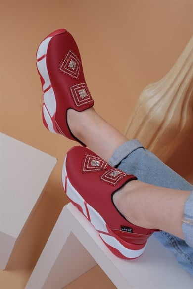 İmmobile Kırmızı Renkli Önü Parlak Taşlı Paraşüt Kumaş Lux Kadın Spor Ayakkabı 