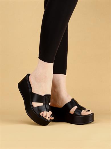 SOLENA Konforlu Yazlık Model Kadın Hakiki Deri Dolgu Topuk Terlik 