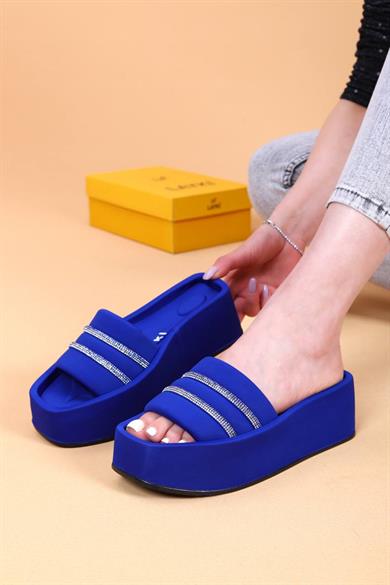 Olga Mavi Renkli Yüksek Taban Taşlı Detaylı Lüx Terlik