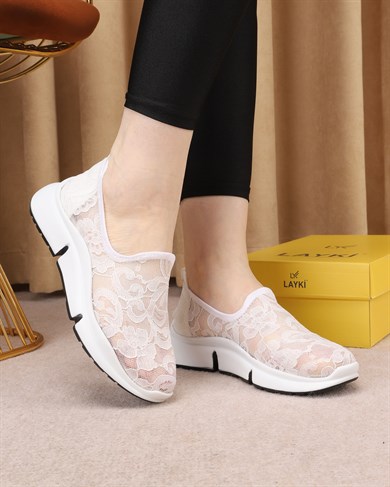 Sela Beyaz Renkli Desenli Yazlık Yürüyüş Ayakkabı Sneakers