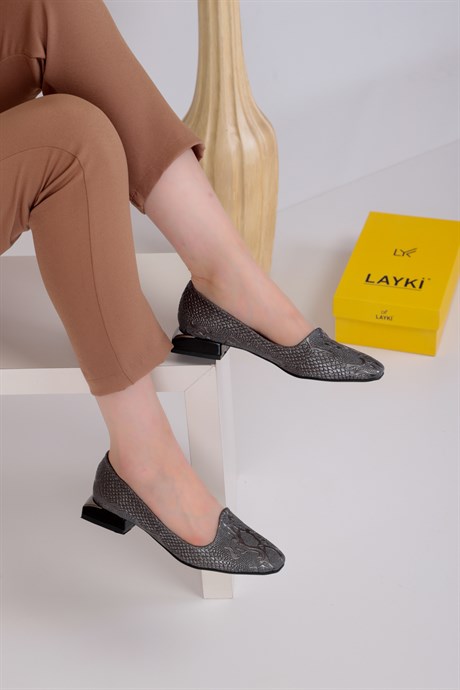 022011410000002LAYKİKısa TopukluAlves Platin Renkli Desenli Lux Kısa Topuklu Ayakkabı 