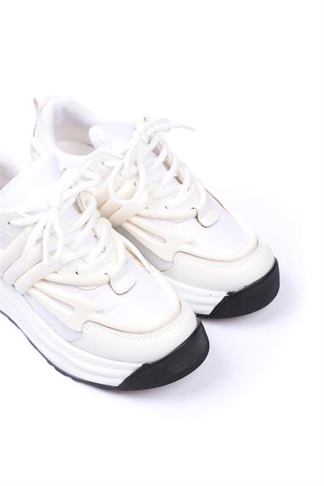 076010120000002LaykiYürüyüş AyakkabısıSoldero Beyaz Renkli Kadın Yürüyüş Ayakkabısı