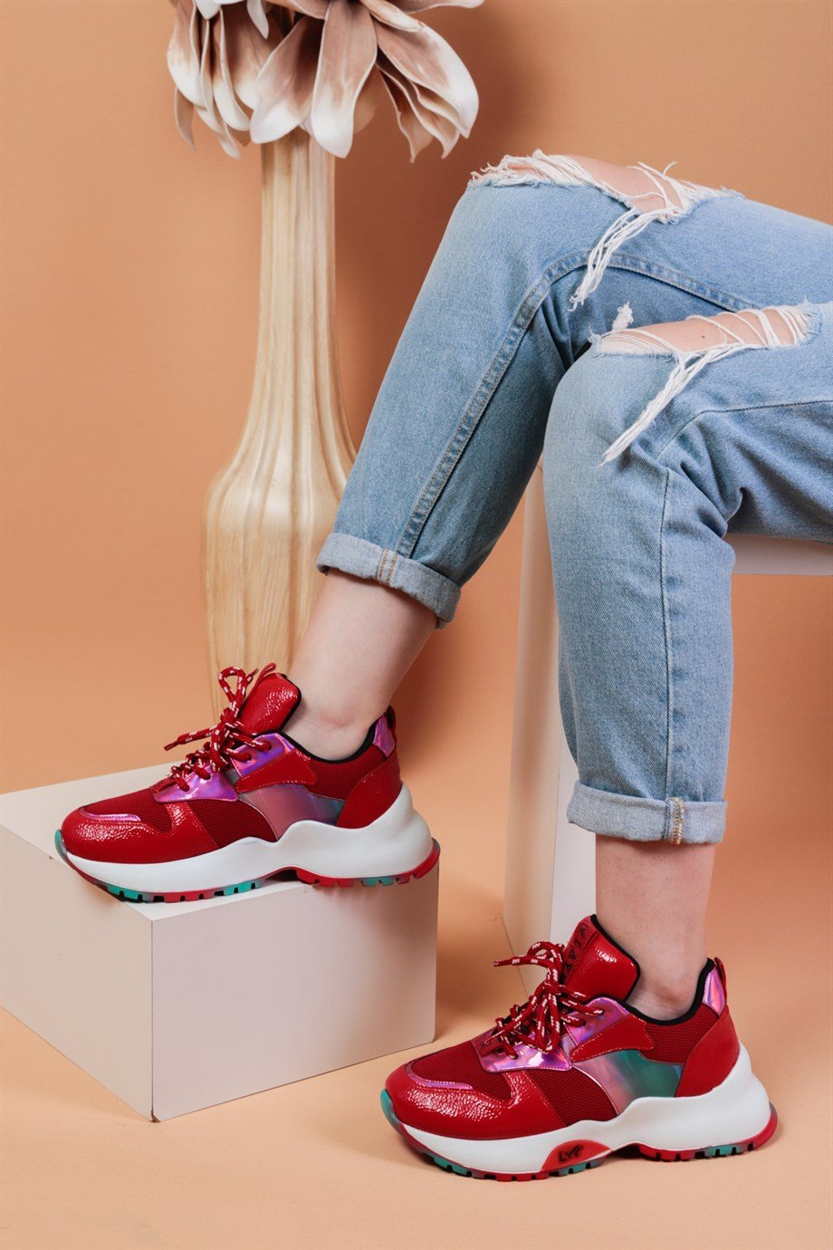 Kırmızı Renkli Kalın Taban Renkli Bağcıklı Lux Kadın Spor Ayakkabı