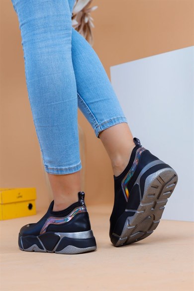 002011150000002LaykiYürüyüş AyakkabısıRipporty Platin Renkli Kadın Spor Ayakkabı