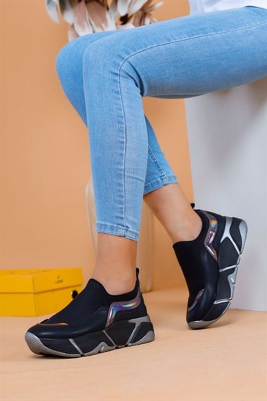 002011150000002LaykiYürüyüş AyakkabısıRipporty Platin Renkli Kadın Spor Ayakkabı