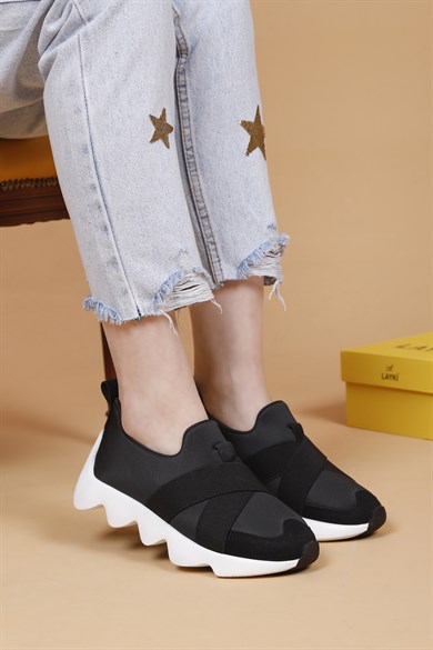 002011680000002LAYKİYürüyüş AyakkabısıLayki Diona Siyah Renkli Kadın Günlük Ayakkabı Çift Renkli TabanDiona Siyah Renkli Kadın Günlük Ayakkabı Çift Renkli Taban