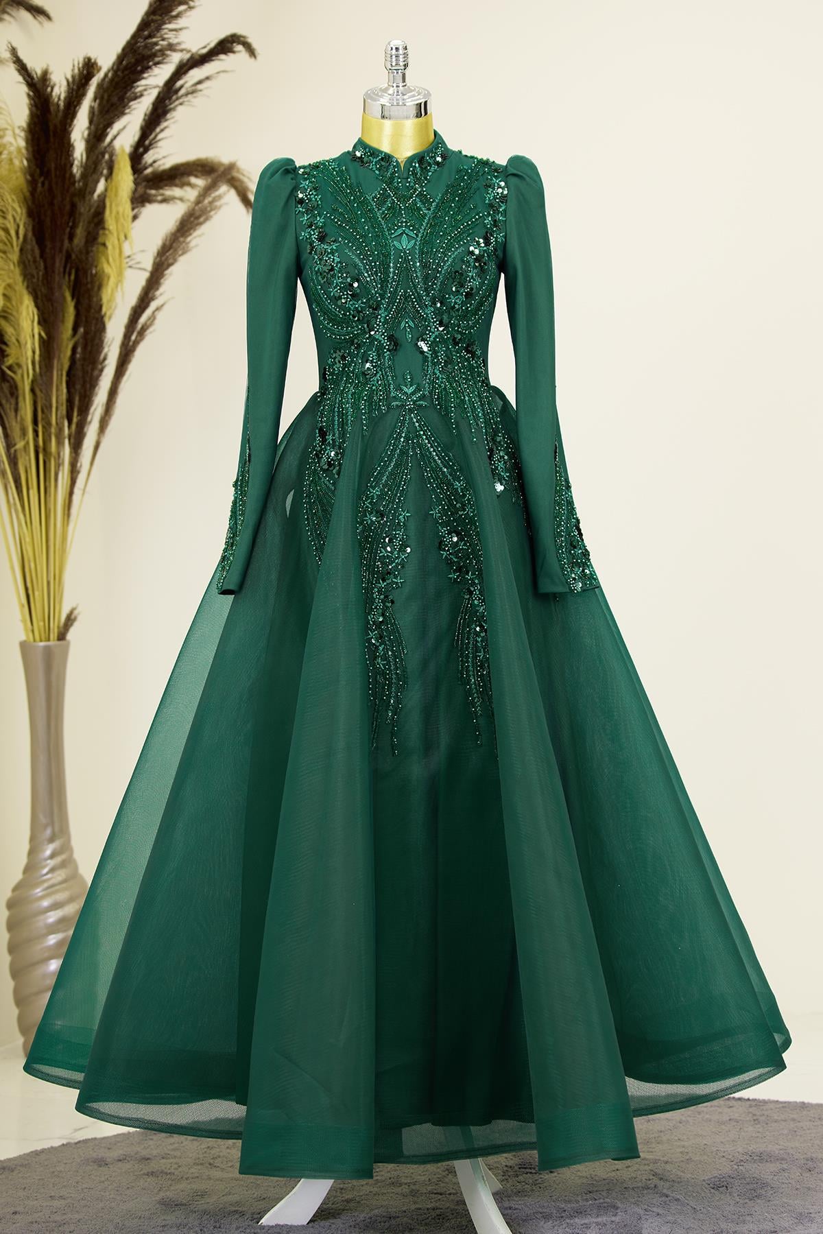 Önü Drapeli Aplik İşlemeli Asya  Abiye - Zümrüt Yeşili