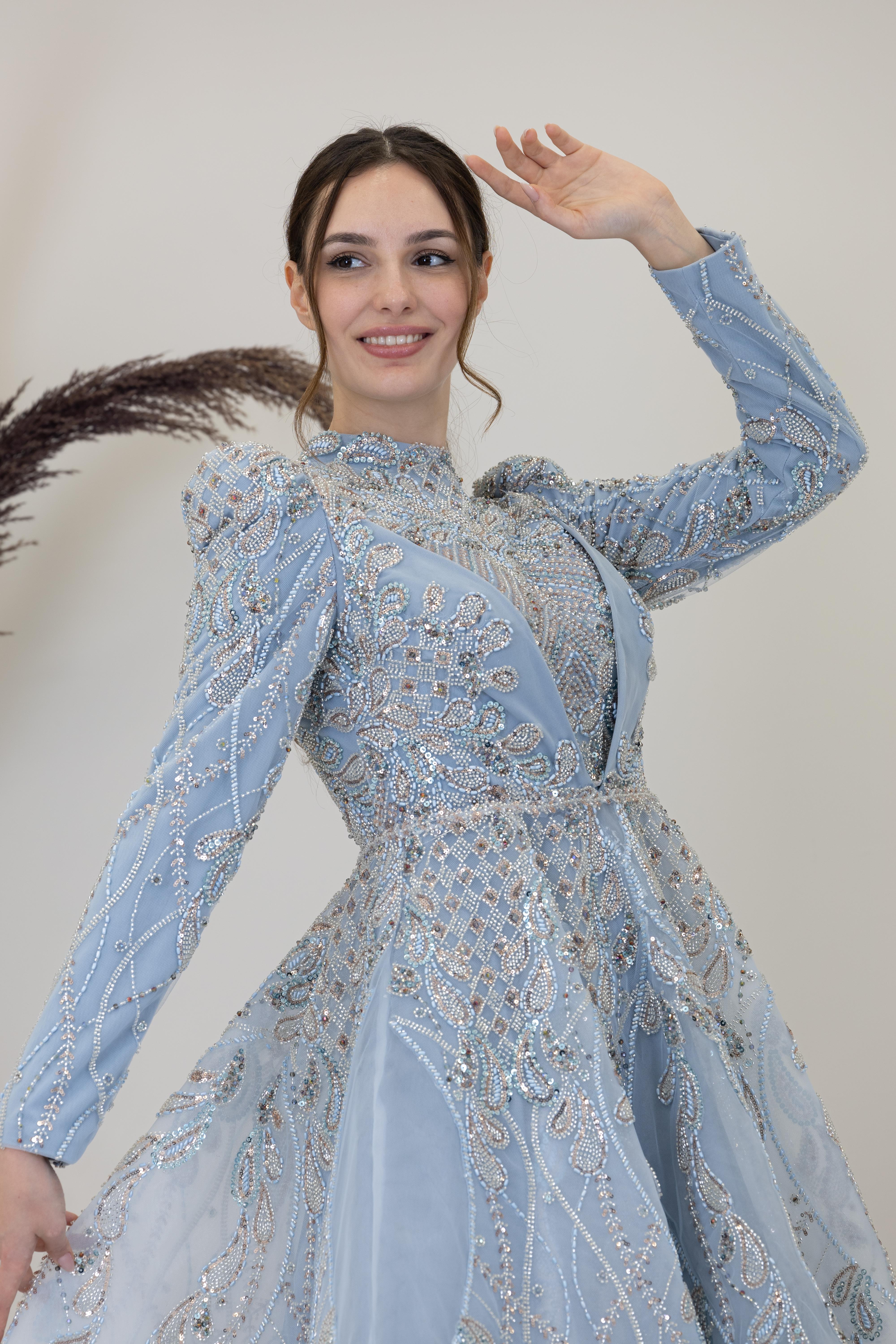 Aplik İşlemeli Yaprak Abiye - Buz Mavisi