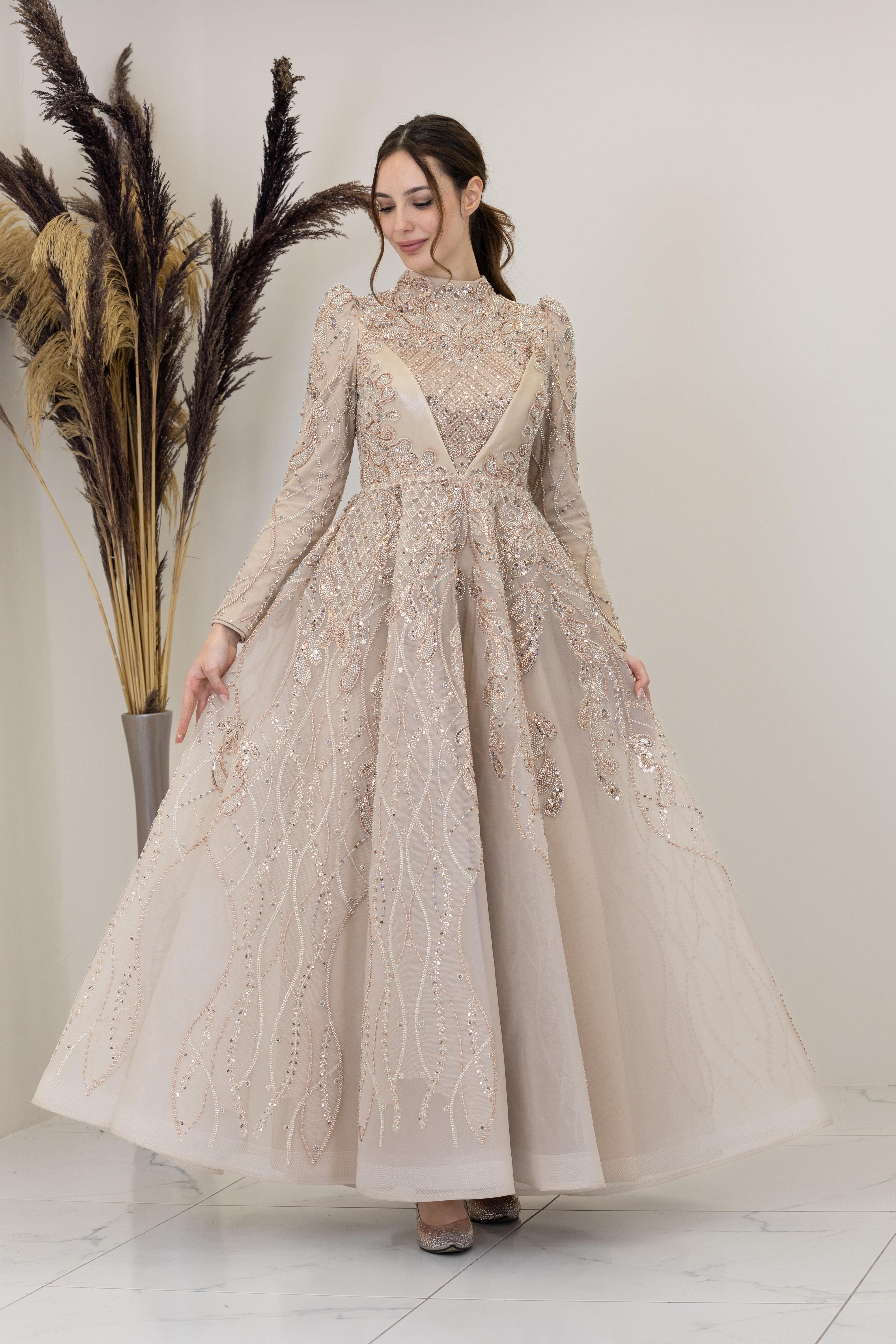 Aplik İşlemeli Yaprak Abiye - Gold