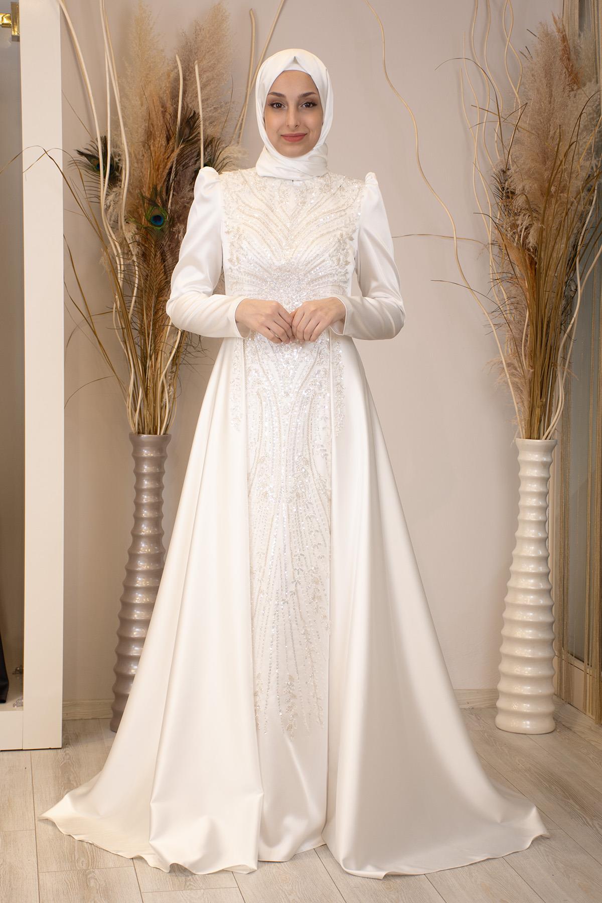 Kuyruklu Aplik İşlemeli Hakim Yaka Damla Tesettür Abiye - Ekru