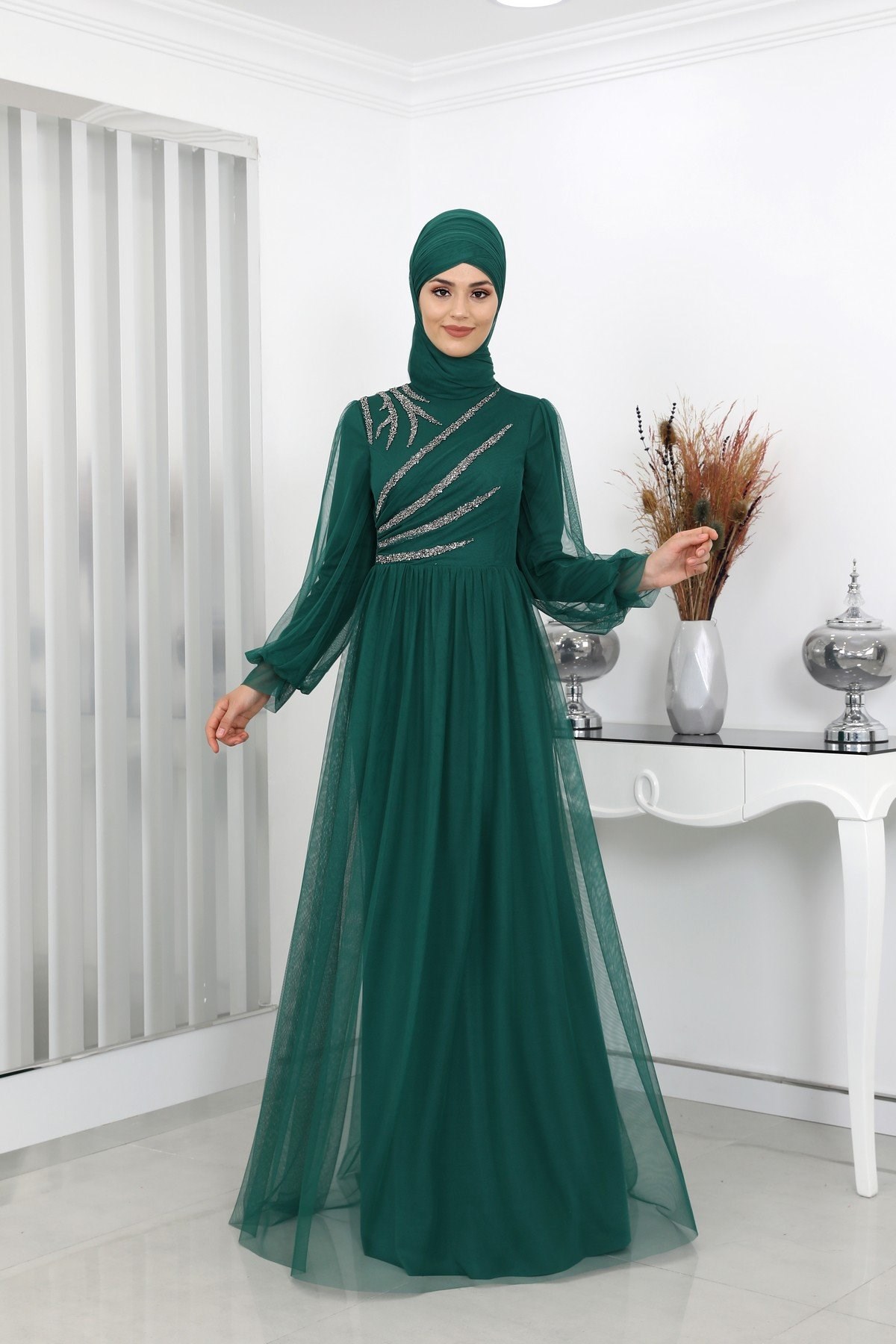 MERVA TESETTÜR ABİYE ZÜMRÜT