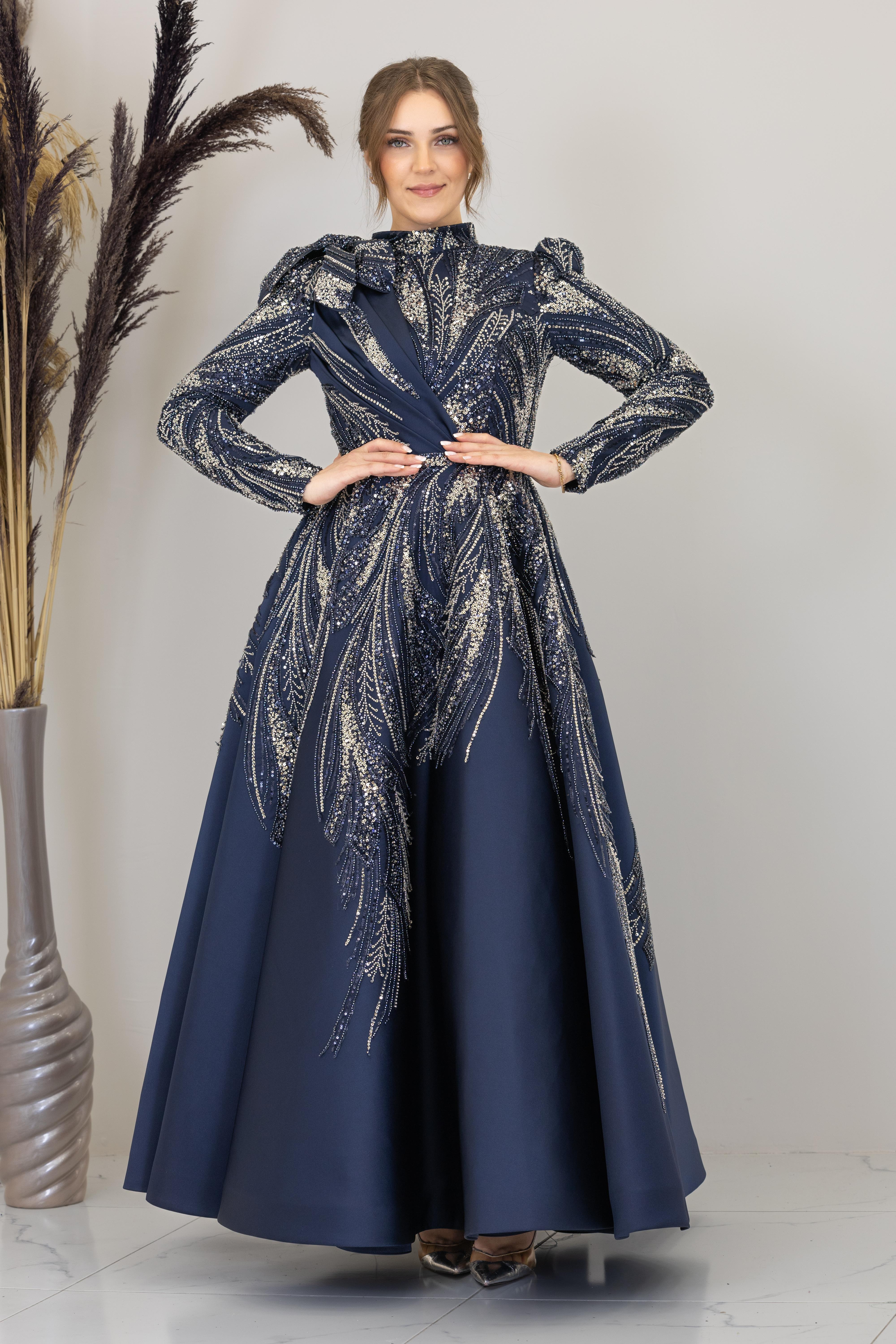 Omuzu Çiçek Detaylı Larin Abiye - Lacivert