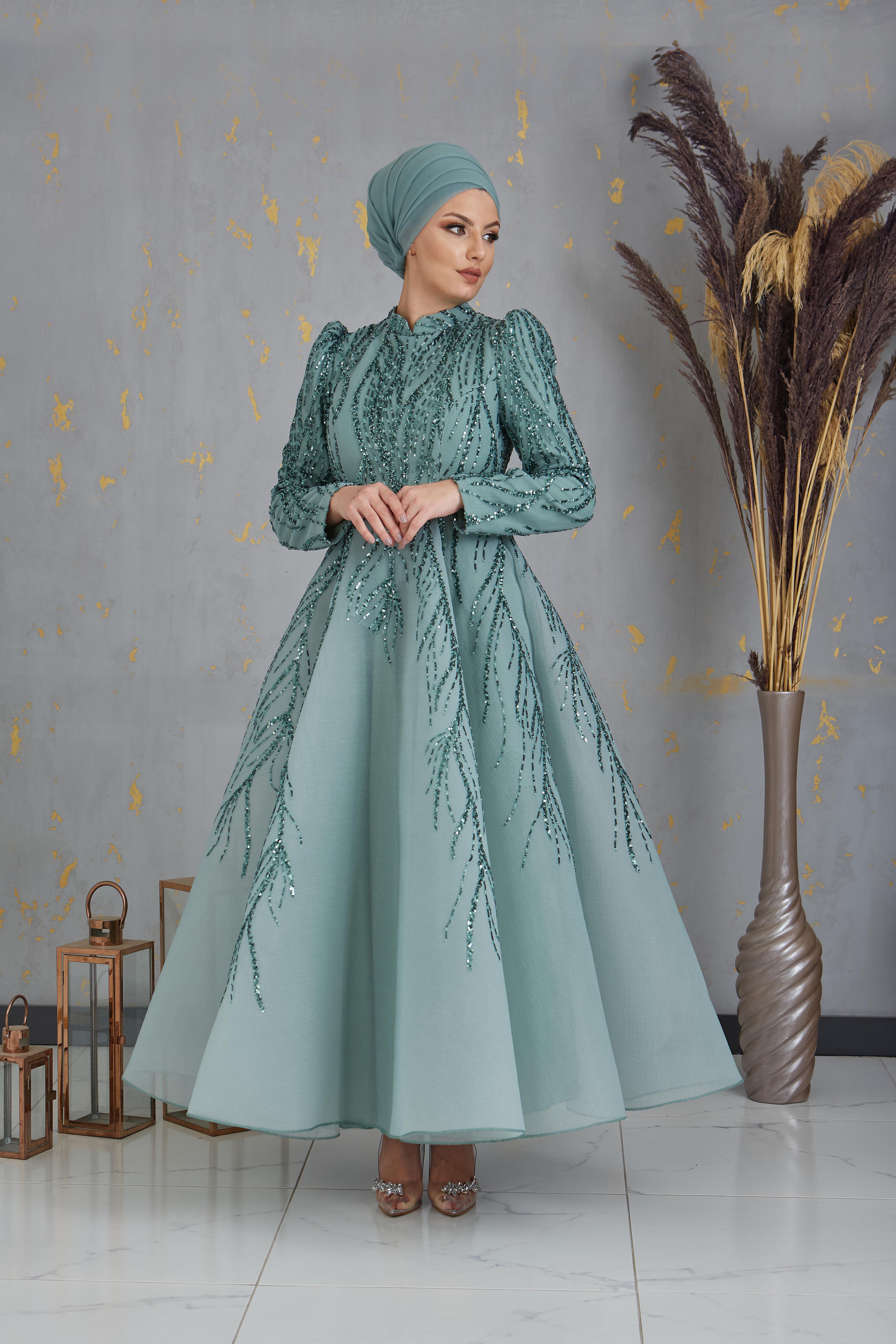 Önü Aplik Detaylı Arkadan Bağcıklı Prenses Abiye - Mint