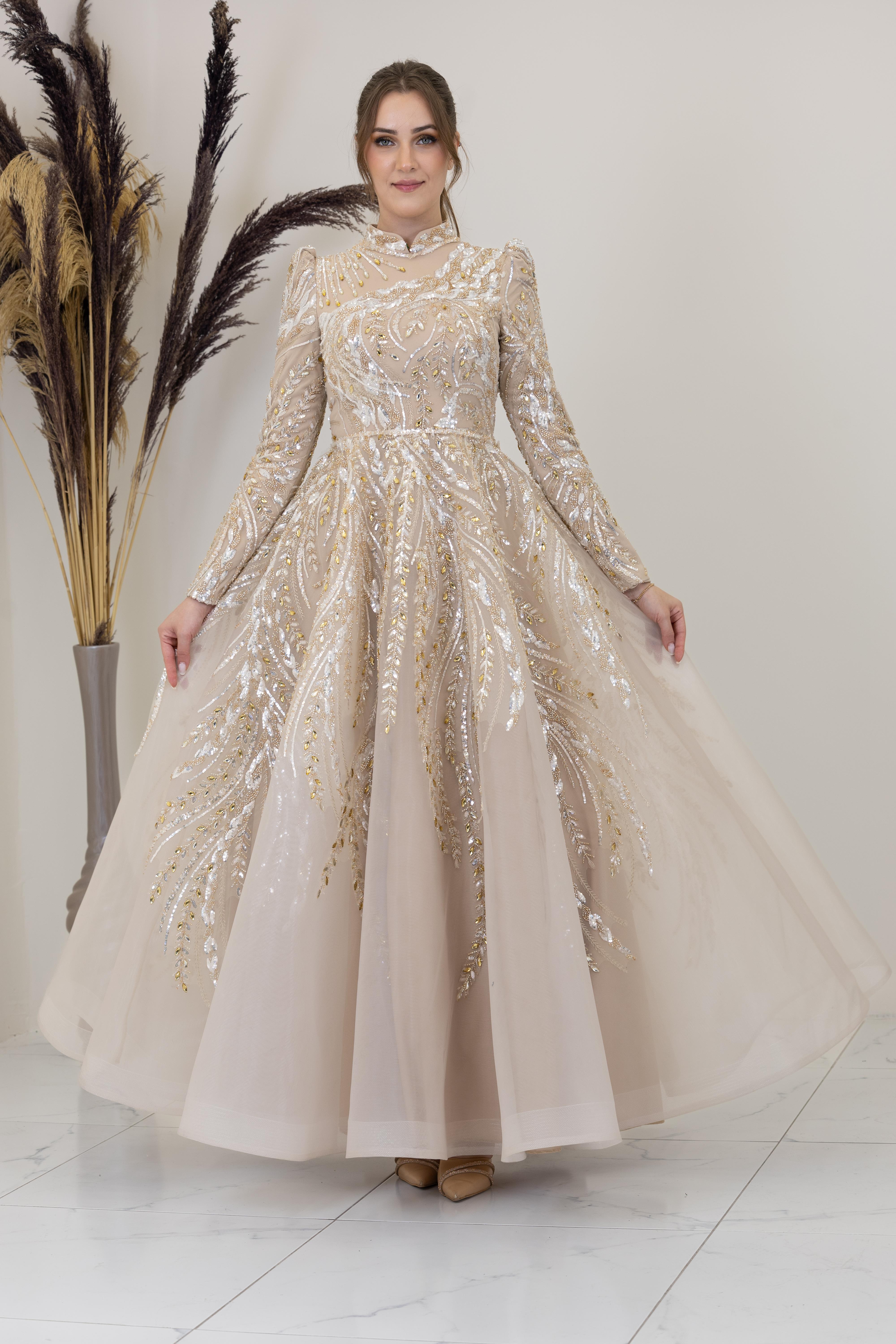 Önü Aplik İşlemeli Pelerinli Kayra Abiye - Gold