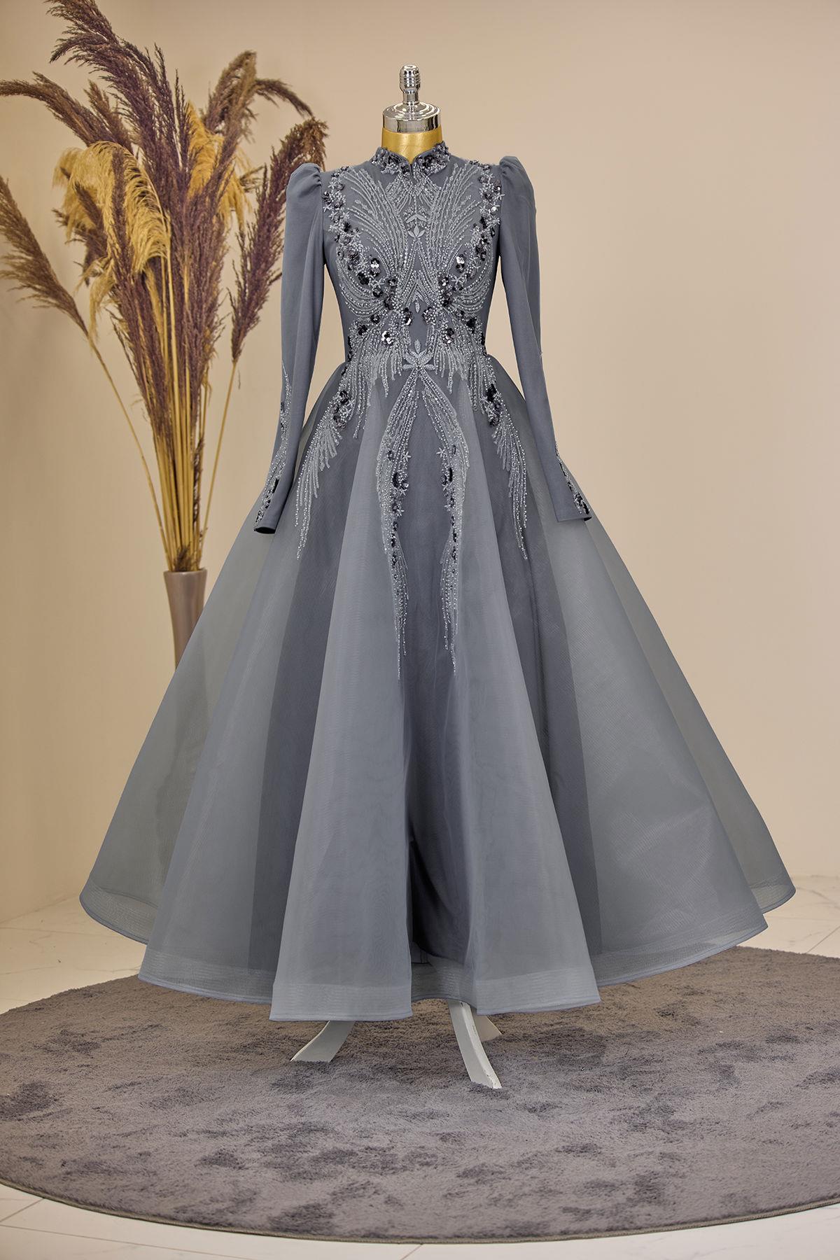 Önü Drapeli Aplik İşlemeli Asya  Abiye - Gri