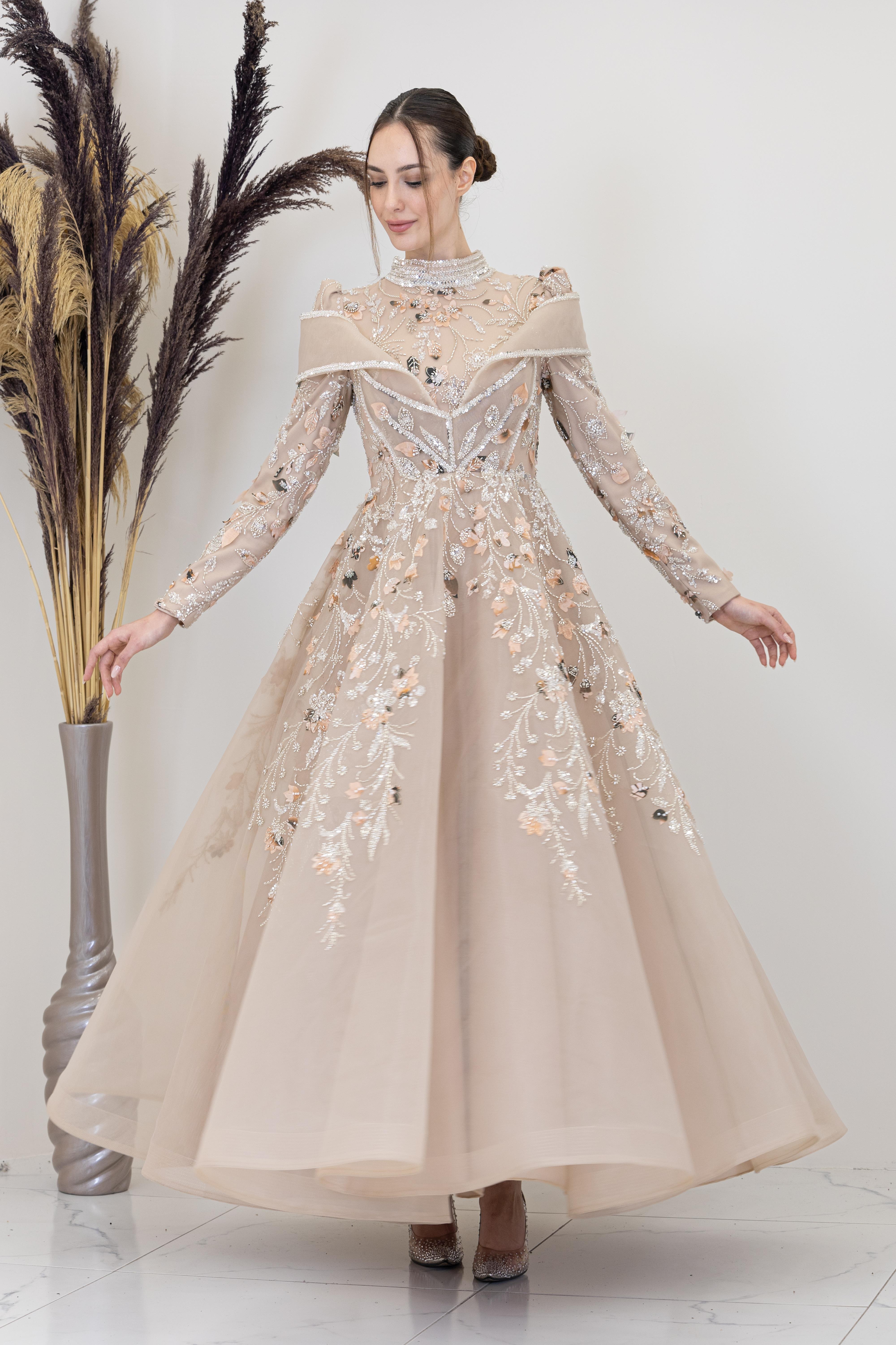 Önü V Aplik İşlemeli Safa Abiye-Gold