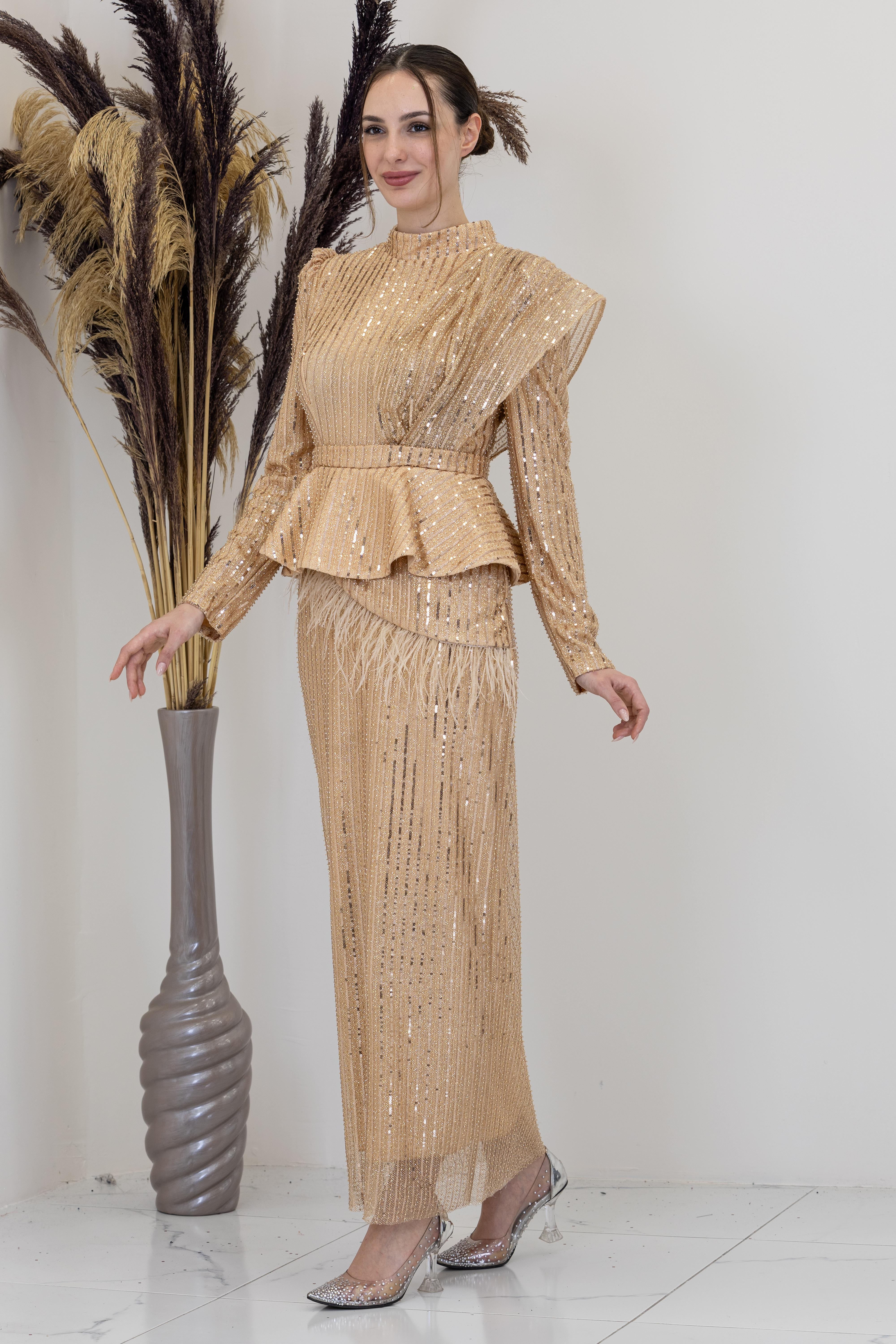 Peplum Detaylı Otriş Tüylü Pamira Abiye - Gold