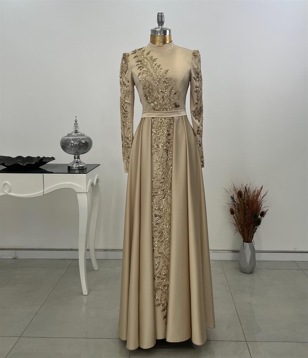 Çağla Hijab Evening Dress with Stone Lace Detail Gold