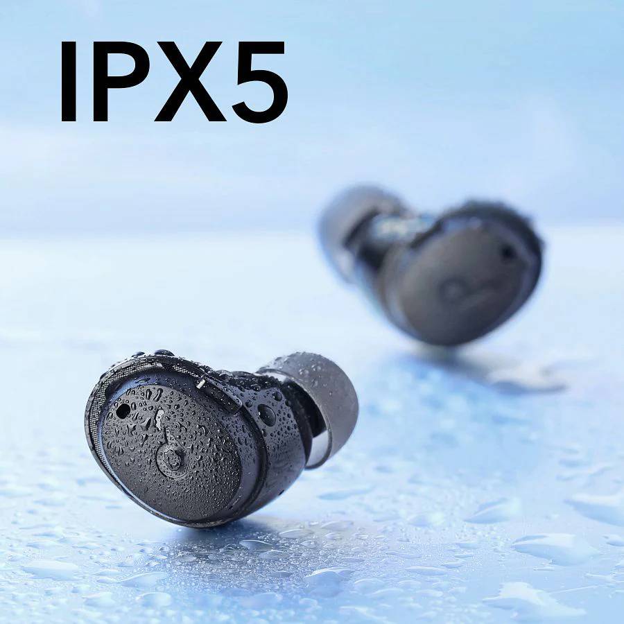 IPX5 Suya ve Tere Dayanıklı  Her türlü hava koşulunda ter ve sıvılara karşı savunma yapın.