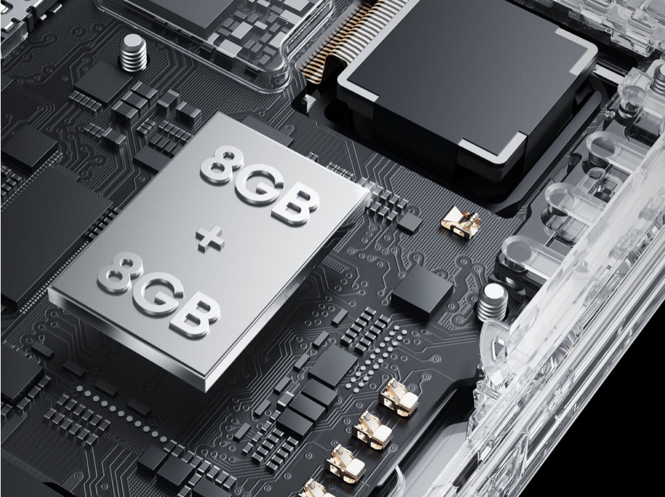 16 GB Dinami RAM'in verimliliği   Dahili 8GB'a kadar RAM ve DRE teknolojisinin sağladığı ek 8GB dinamik bellekle akıcı bir oyun deneyimi yaşamak için büyük miktarda güç elde edersiniz. 