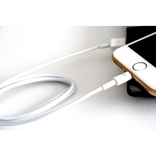 iXtech IX-05-AP Apple Lightning Şarj ve Data Kablosu Beyaz telefondukkani.com.tr den satın alabilirsiniz.