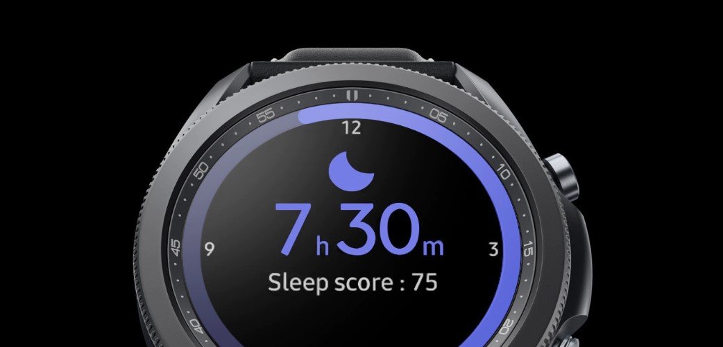  UYKU PUANI Deliksiz bir uyku çekin. REM döngülerinizi kaydeden Galaxy Watch3 siz uyurken bile sizin rahatınızı düşünür. Uyku kalitenizi artırmak için rapor oluşturur. Samsung, Amerika Ulusal Uyku Vakfı ile bir araya gelerek faydalı ipuçları ve eğitici içeriklerle uyku kalitenizi artırmayı amaçlamaktadır.12