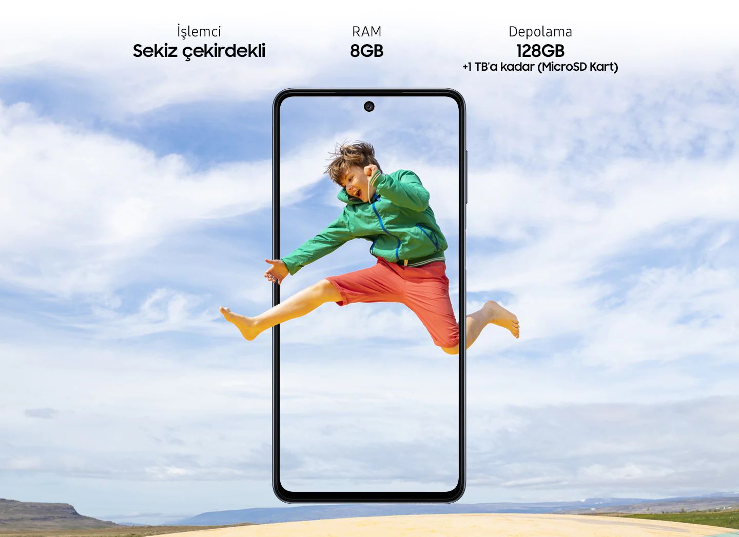 Galaxy M52 5G’nin 6.7" Sonsuz-O Ekranı ile görüşünüzü genişletin ve daha önce gözünüzden kaçan tüm ayrıntıları görün. FHD+ Super AMOLED+ teknolojisi sayesinde günlük içeriklerinizin en iyi şekilde keskin, canlı ve büyüleyici görünmesini sağlayın. İster oyun oynayın ister ekranda gezinin, Süper Akıcı 120Hz ekran, görüntüleri daha akıcı bir şekilde görmenizi sağlar. 