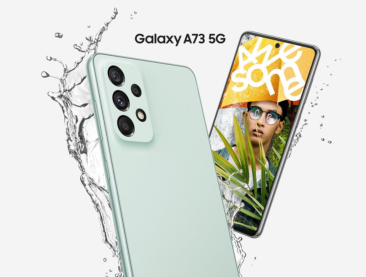 Oyunun kurallarını baştan yazan zarif cihaz  Galaxy A73 5G’nin zarif çizgileri performansı ve estetiği optimum seviyeye çıkarmak için özenle tasarlanmıştır. Süper ince çerçevesi, inanılmaz hafif ekranı ve kesintisiz kamera yuvasının Ambient Edge özellikleri daha uzun bir pil ömrüne sahip olmasına rağmen daha ince bir çerçeveye sahip bu cihazda bir araya geliyor.