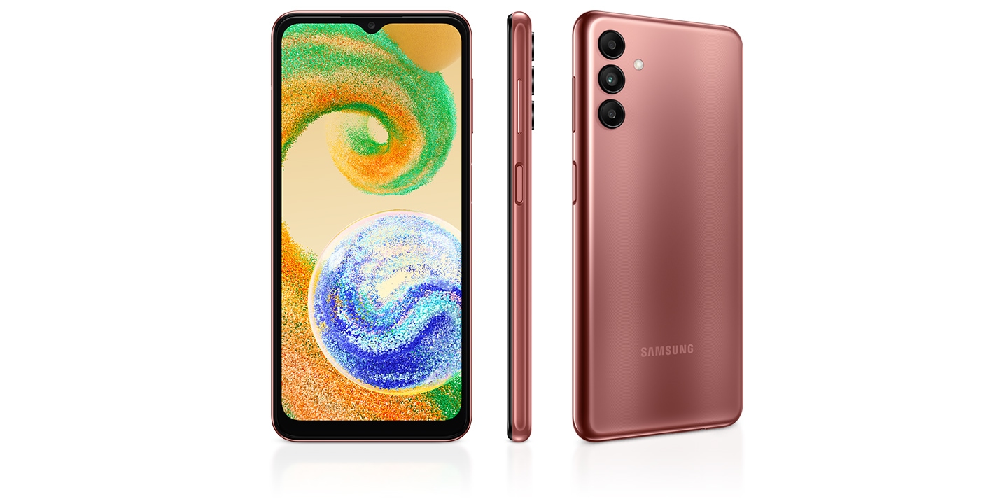 Galaxy A04s’nin kusursuz tasarımındaki rahat ve şık kıvrımlara yakından bakın. Galaxy A04s, modern tasarımın estetiğini klasik renklerle bir araya getiriyor. Siyah, Beyaz ve Bakır renklerinden dilediğinizi seçin.