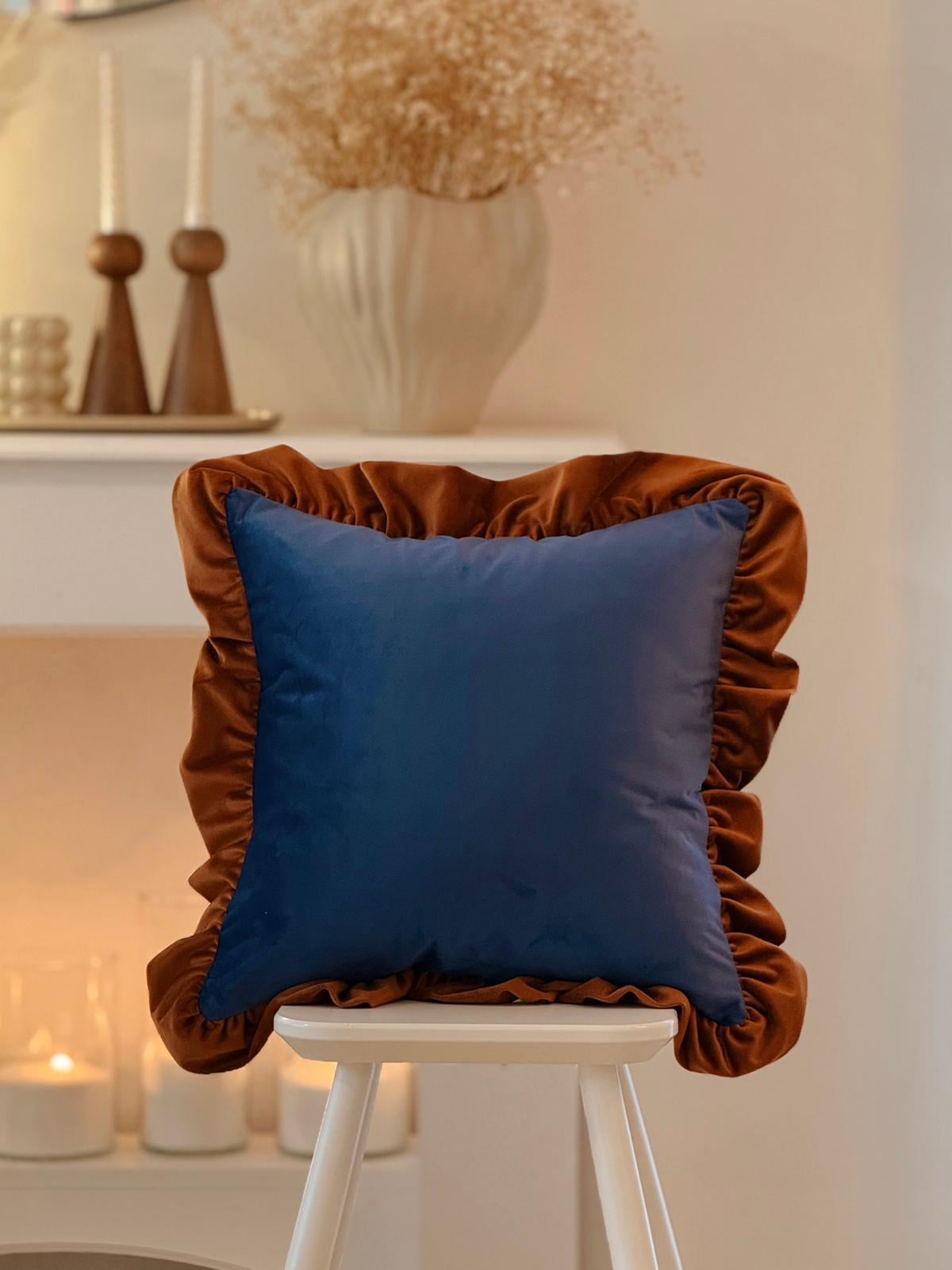 Fırfırlı Kadife Kırlent Kılıfı 40x40 cm Lacivert-Turuncu