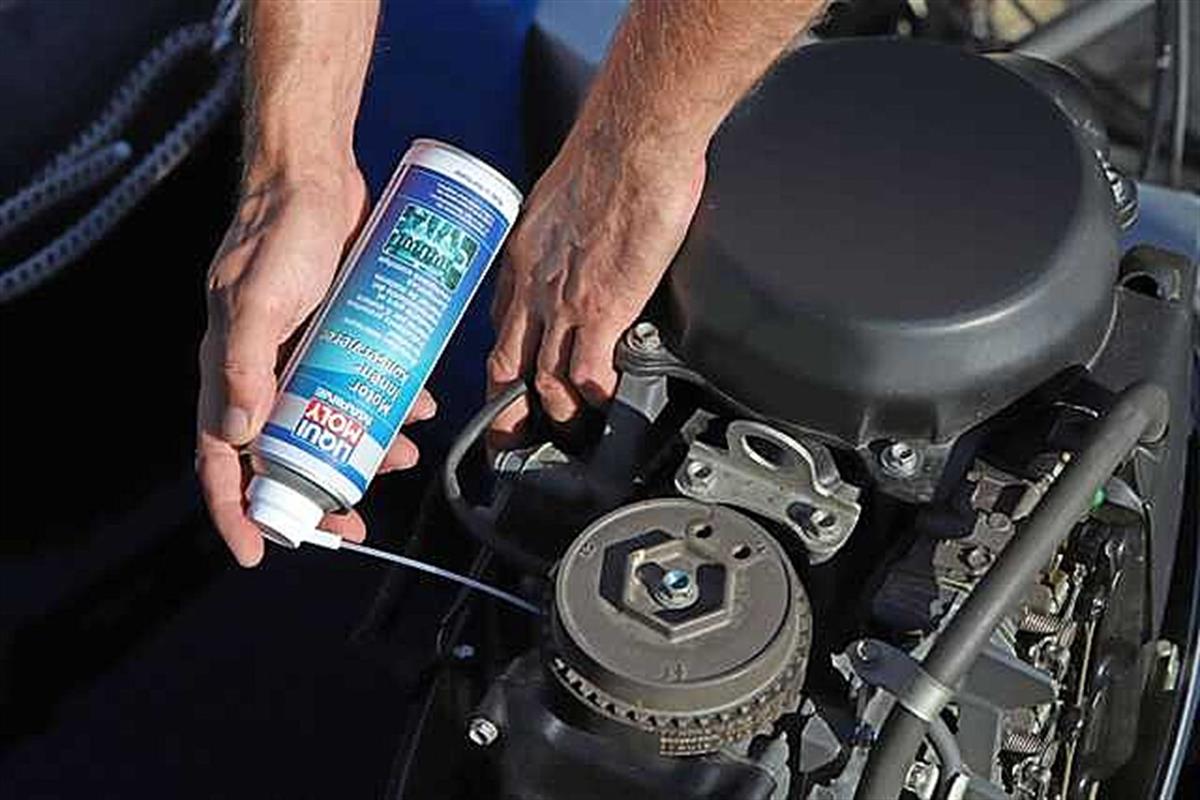 Liqui Moly Marine Motor Koruyucu sprey (Marine Storage Fogging Oil) 300 ml  (25003)