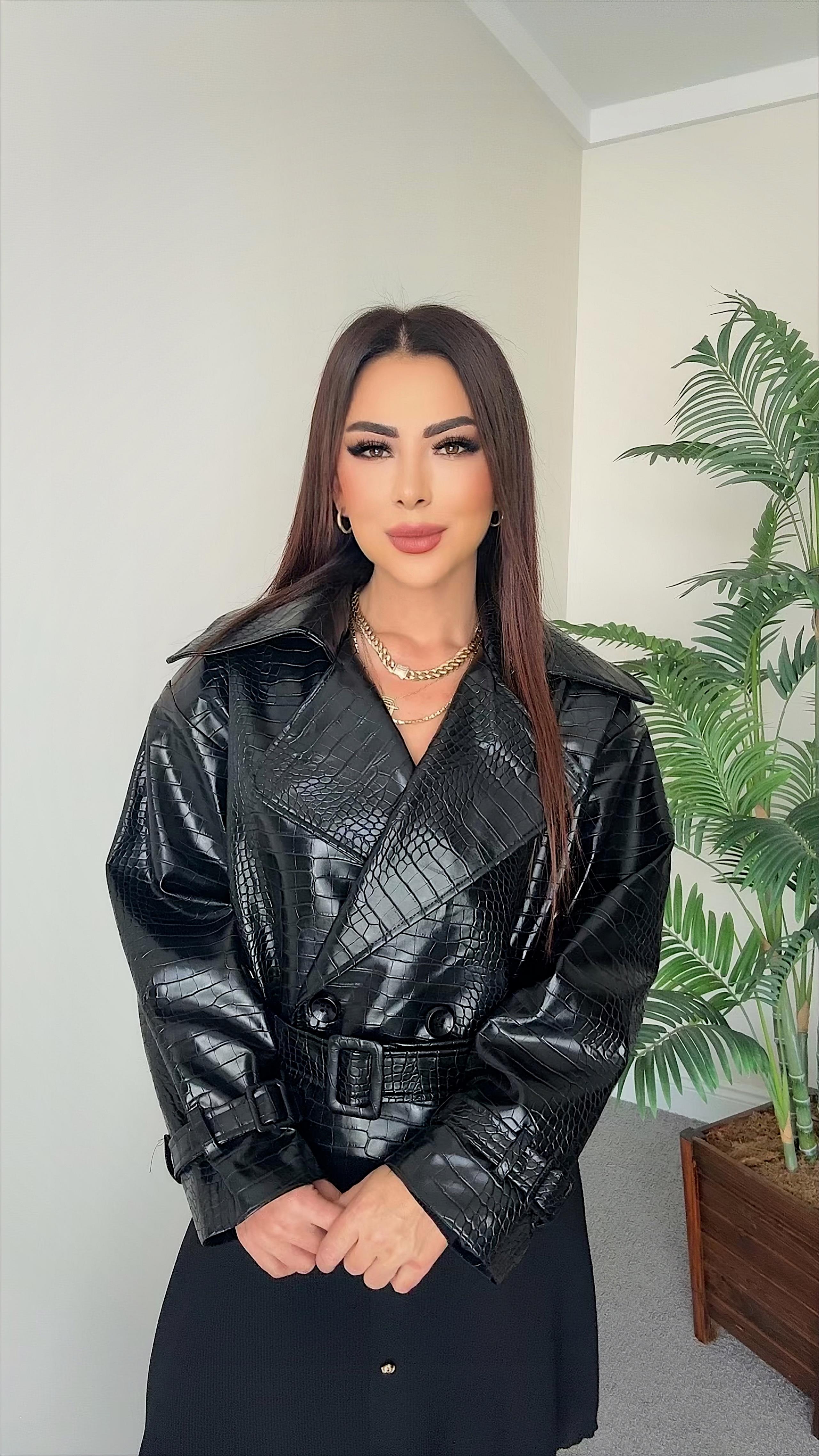 Oric Kadın Oversize Kemer Detaylı Siyah Deri Ceket