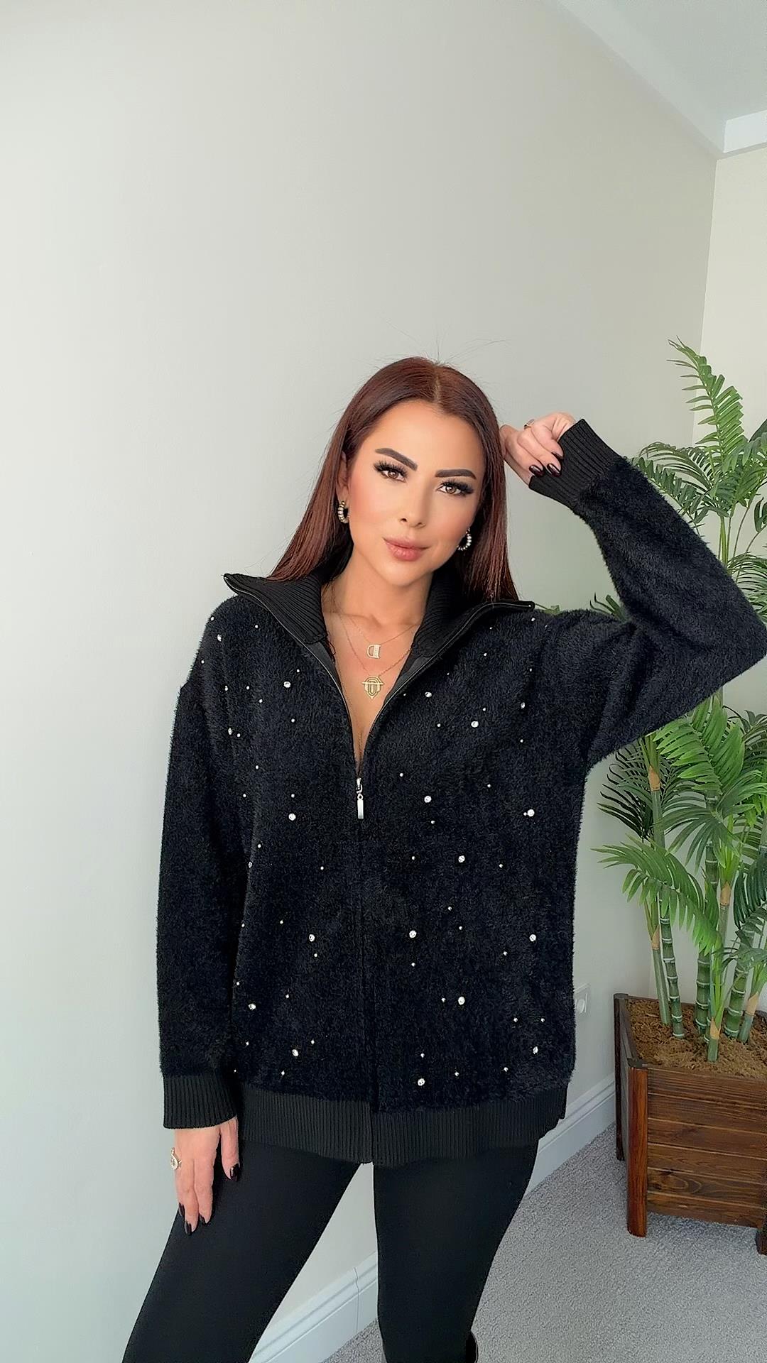 Elva Kadın Taş Detaylı Siyah Triko Ceket Hırka