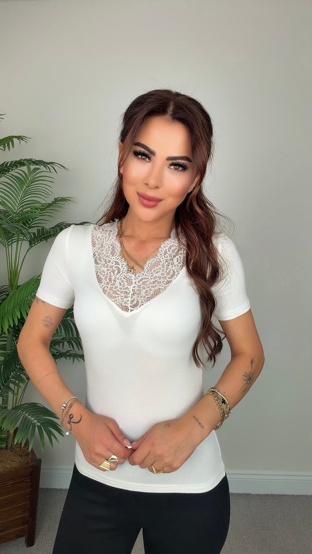 Fetni Kadın Yaka Dantel Detaylı Bambu Beyaz Bluz