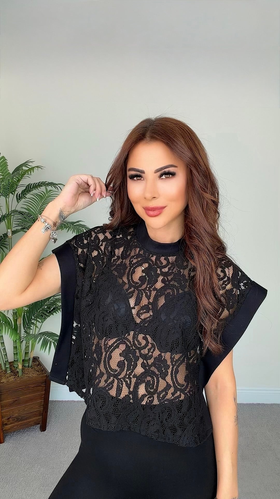 Gurat Kadın Güpür Siyah Bluz