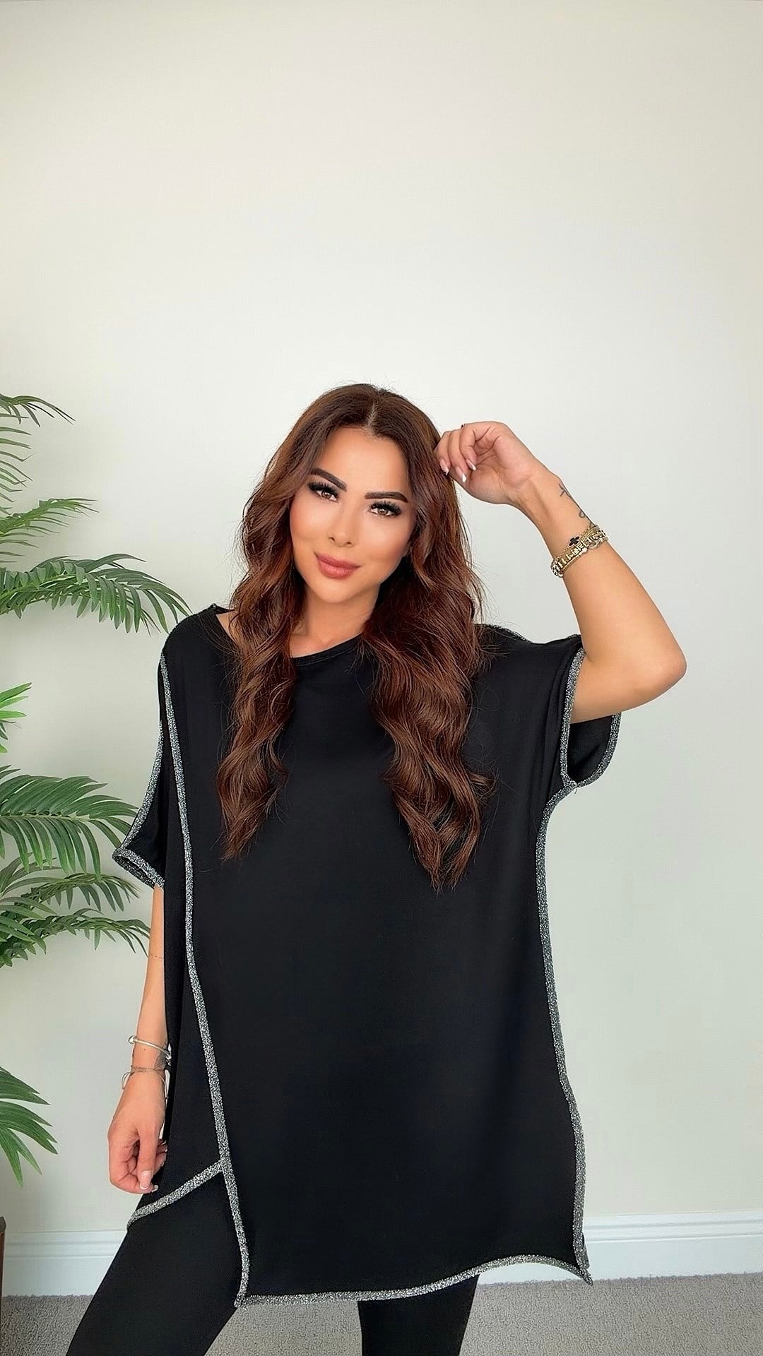 Jans Kadın Sim Biye Detaylı Siyah Tunik Bluz