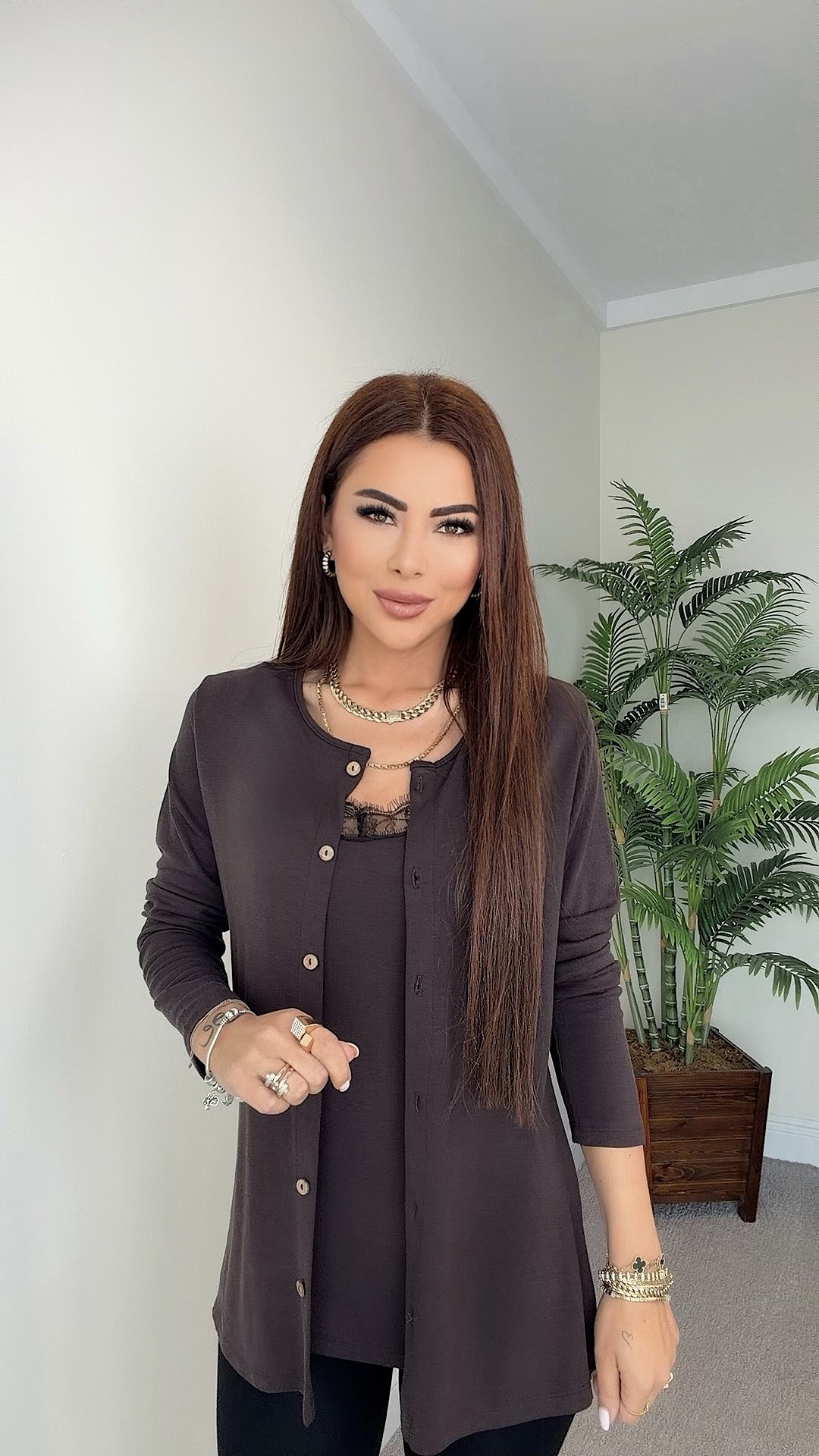 Loute Kadın Dantel Detaylı Hırkalı Acı Kahve Bluz